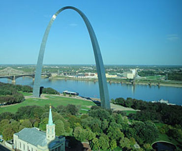 photo of St. Louis Arch